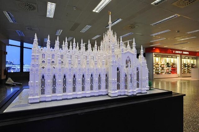 Il Duomo di Milano fatto in LEGO